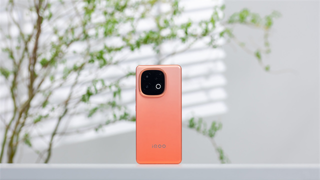 iQOO Z10 Turbo Pro：同级最强的性能体验与续航插图